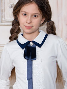 Блузка Соль&Перец длинный рукав с брошью