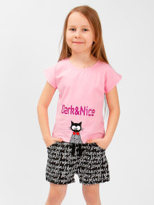 светло-розовый