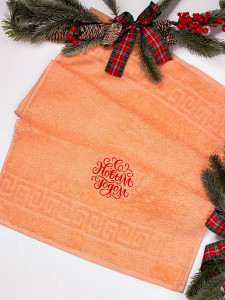 персиковый