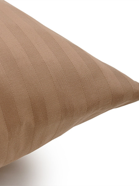 Наволочка страйп-сатин Традиция Миндаль