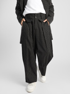 черно-белый