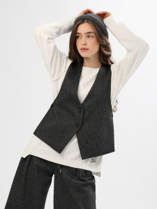 темно-серый